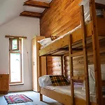Horska Cervena Skala 木屋 Porac