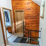 Horska Cervena Skala 木屋