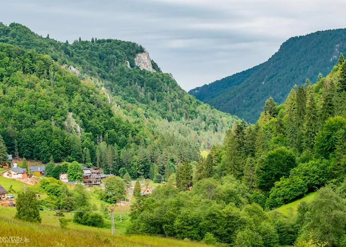 Horska Cervena Skala